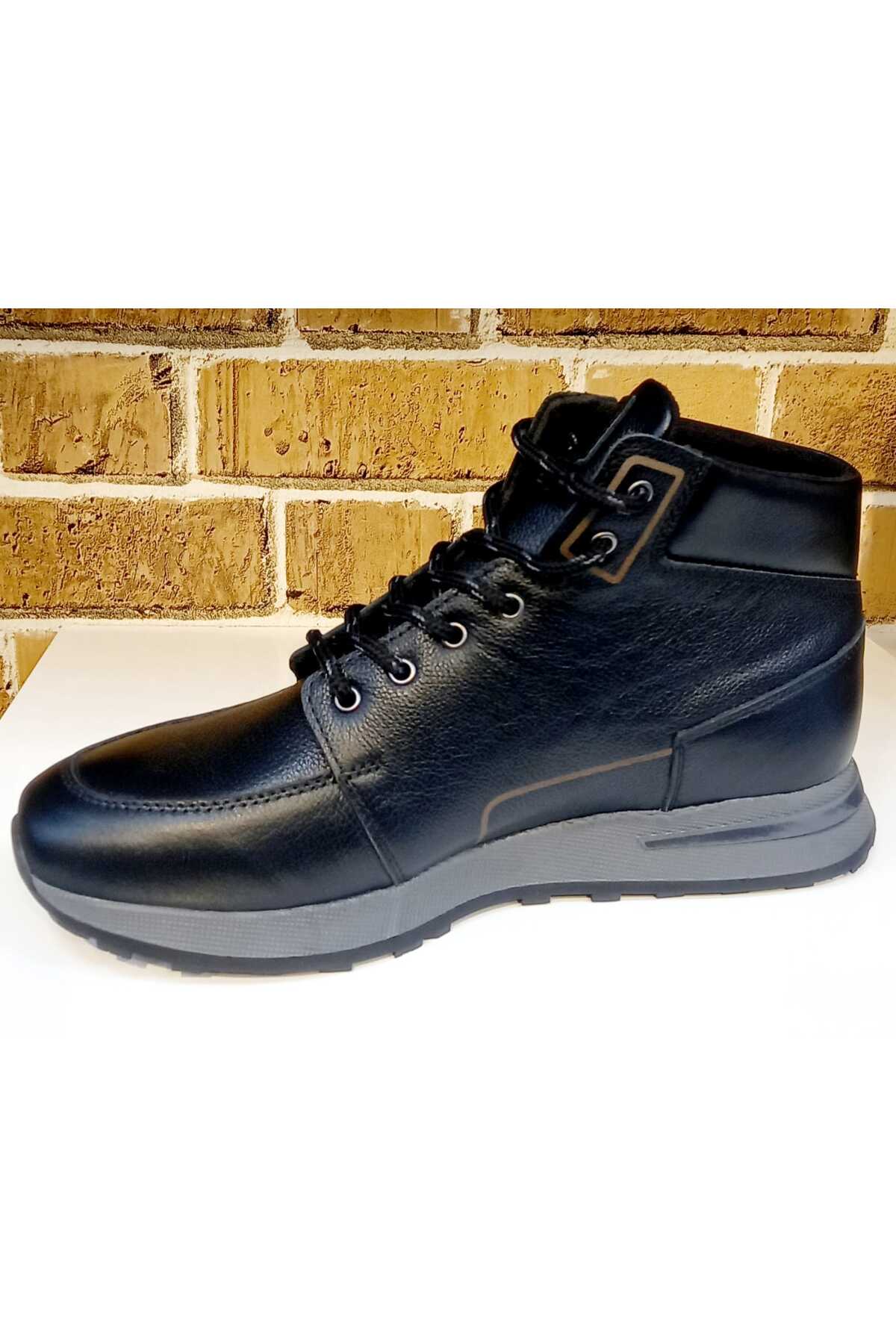 HAKİKİ DERİ BAĞCIKLI ORTOPEDİK TABAN SPOR TARZ BOTLAR / Beden : 44 / Cinsiyet : Erkek