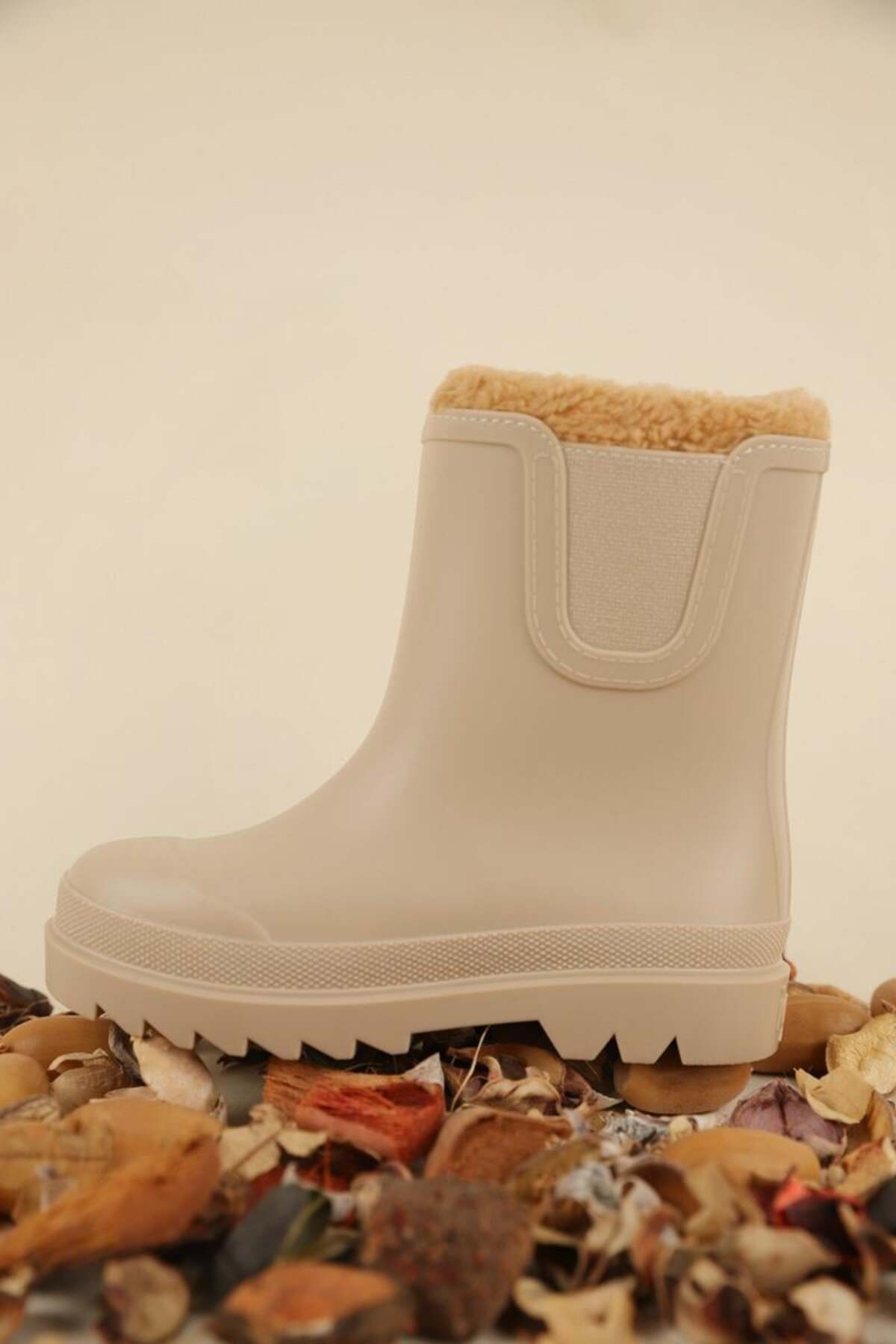 24-31 Numara Bej Renk Kız Çocuk Tokıo Borreguito İgor Çizme / Beden : 29 / Cinsiyet : Kadın / Kız