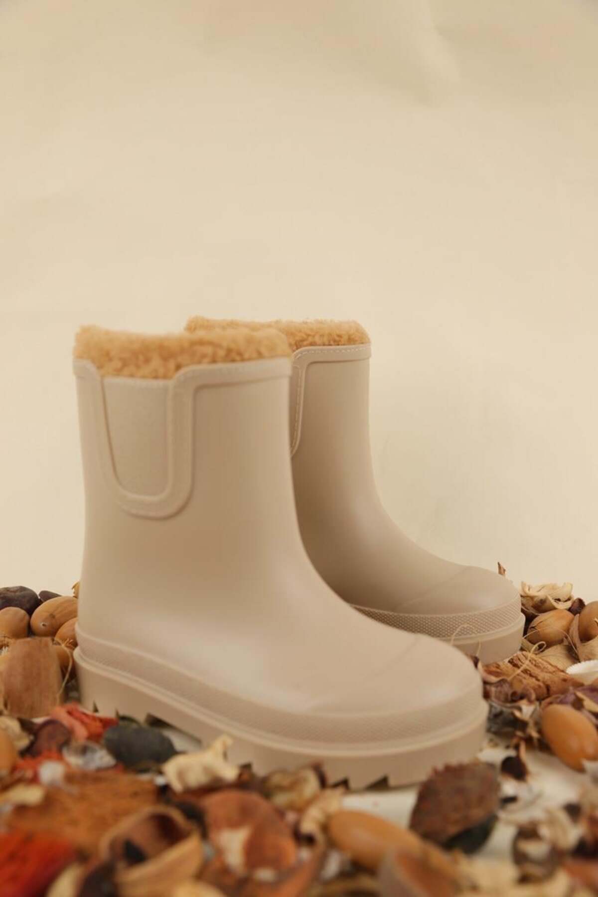 24-31 Numara Bej Renk Kız Çocuk Tokıo Borreguito İgor Çizme / Beden : 29 / Cinsiyet : Kadın / Kız