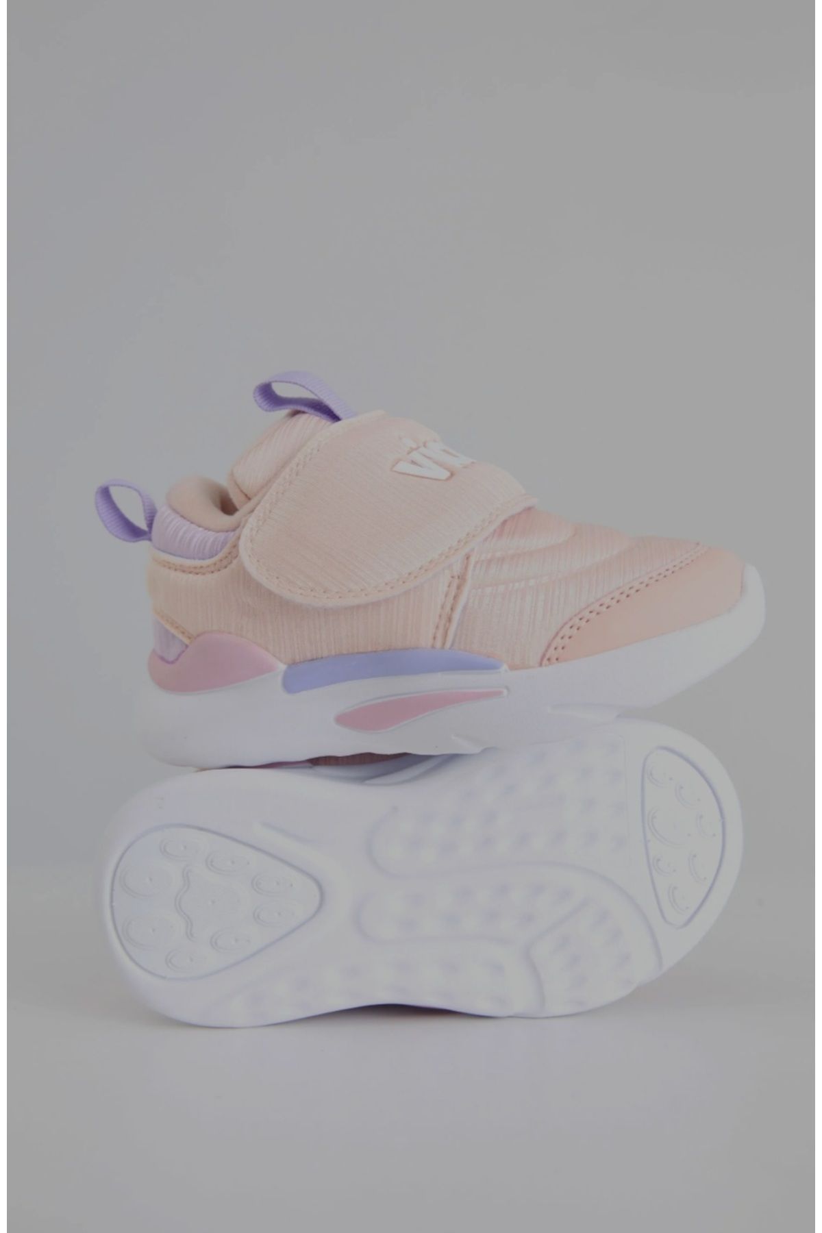 VİCCO MİLA KIZ ÇOCUK PUDRA PHYLON SPOR AYAKKABI / Beden : 22 / Cinsiyet : Kadın / Kız