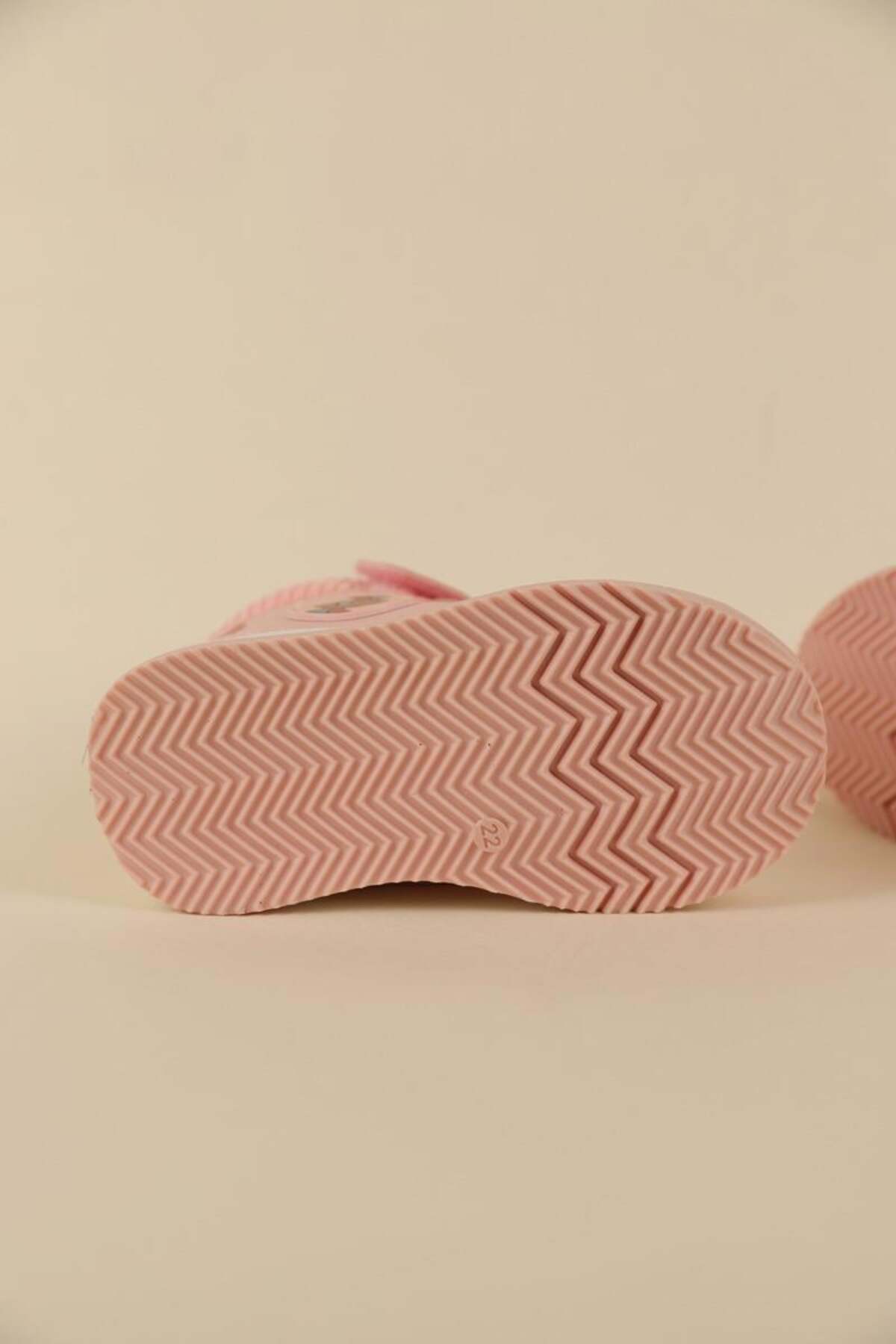 22-30 Numara Kız Çocuk Pembe Renk Hippi Bot / Beden : 30 / Cinsiyet : Kadın / Kız