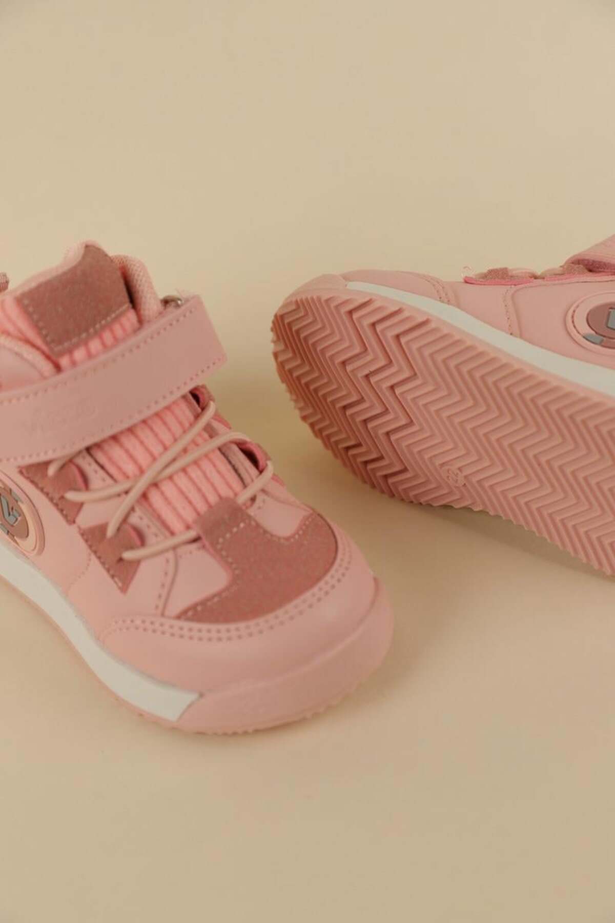 22-30 Numara Kız Çocuk Pembe Renk Hippi Bot / Beden : 28 / Cinsiyet : Kadın / Kız