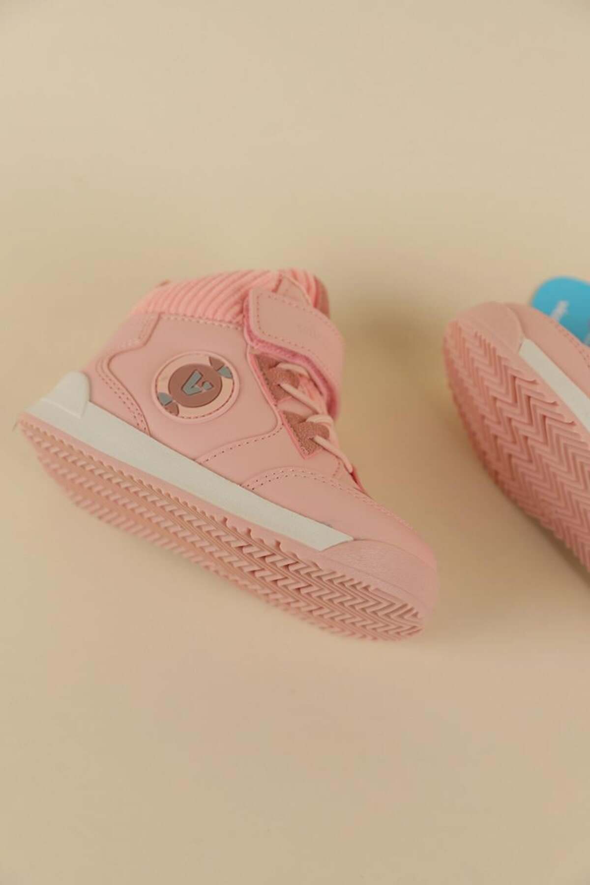 22-30 Numara Kız Çocuk Pembe Renk Hippi Bot / Beden : 29 / Cinsiyet : Kadın / Kız