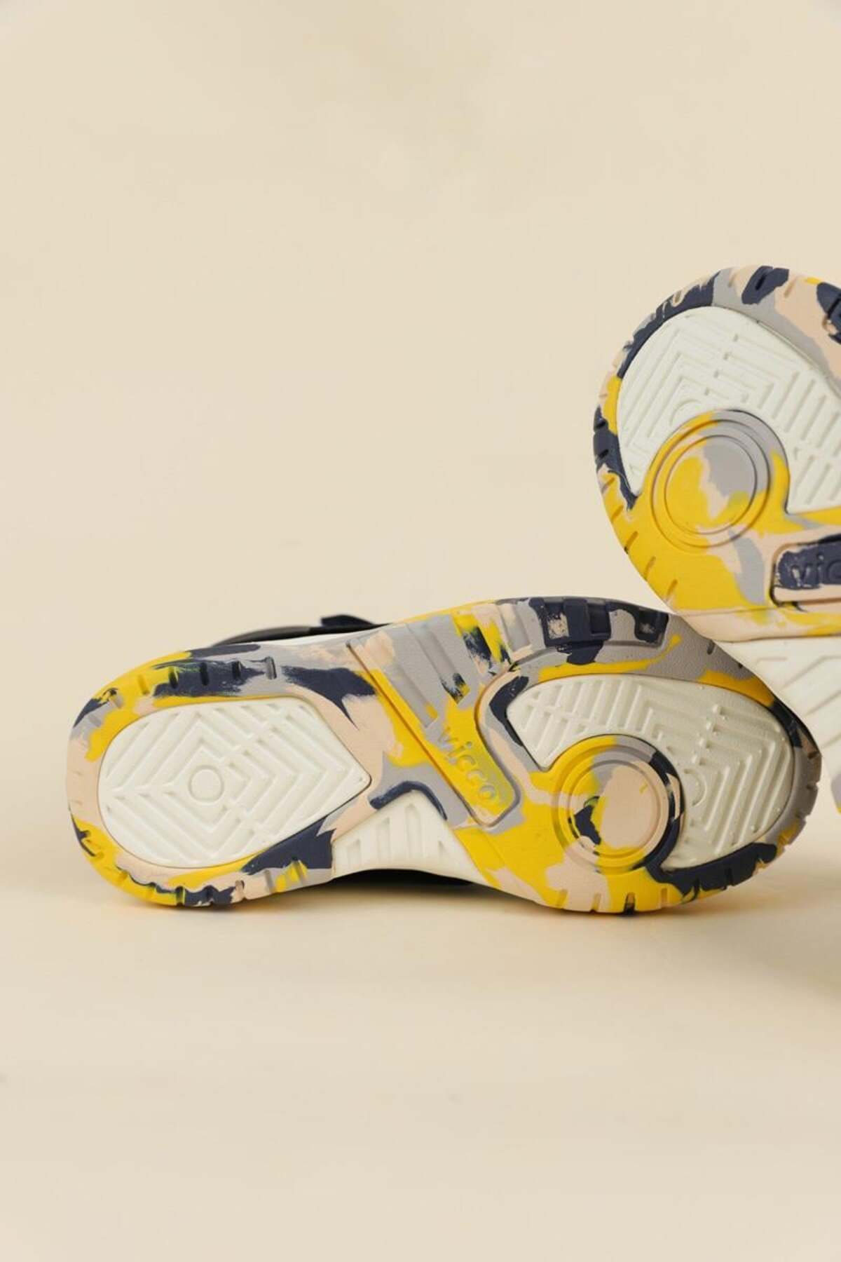 31-35 Numara Erkek Çocuk Lacivert Renk Marven Bot / Beden : 35 / Cinsiyet : Erkek