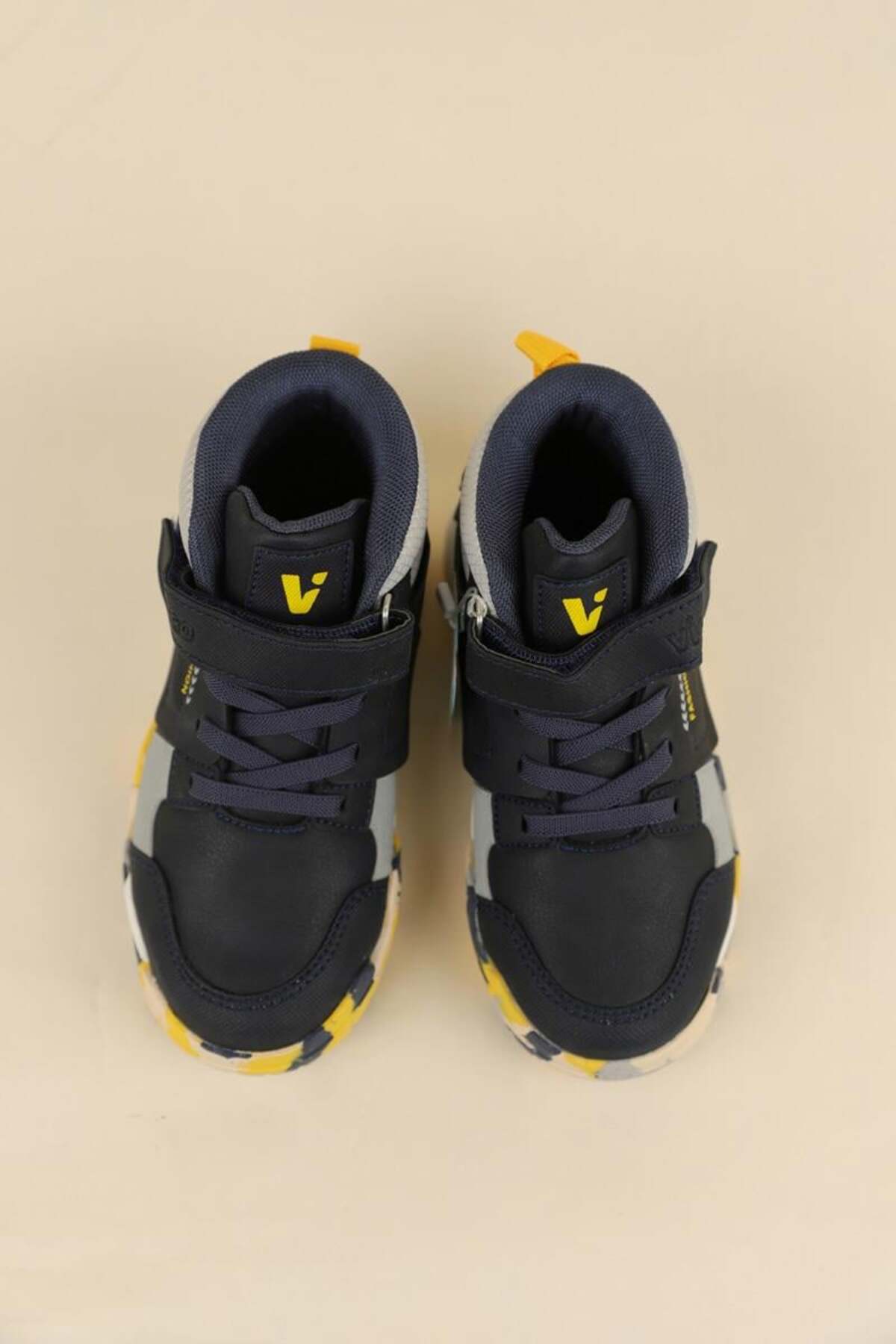 31-35 Numara Erkek Çocuk Lacivert Renk Marven Bot / Beden : 35 / Cinsiyet : Erkek