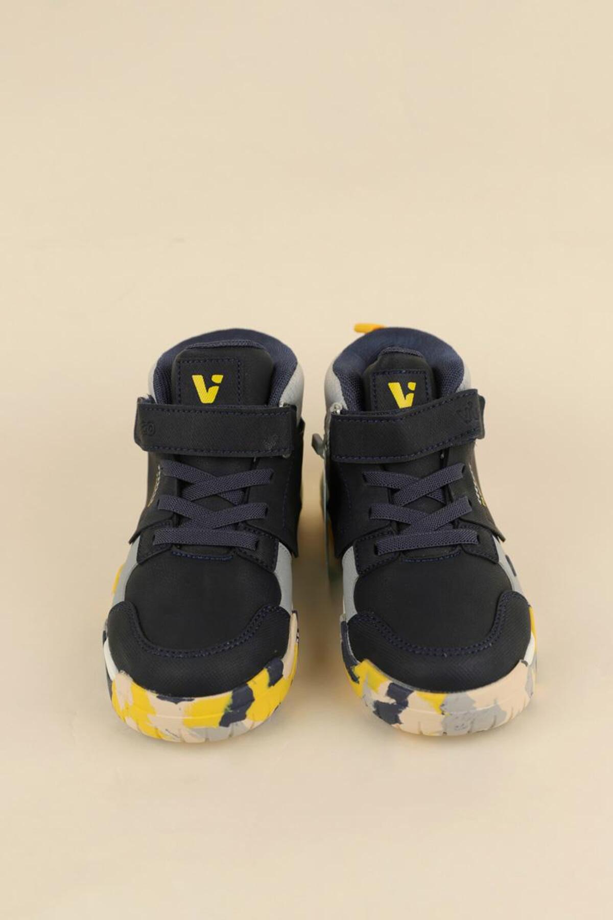 31-35 Numara Erkek Çocuk Lacivert Renk Marven Bot / Beden : 32 / Cinsiyet : Erkek