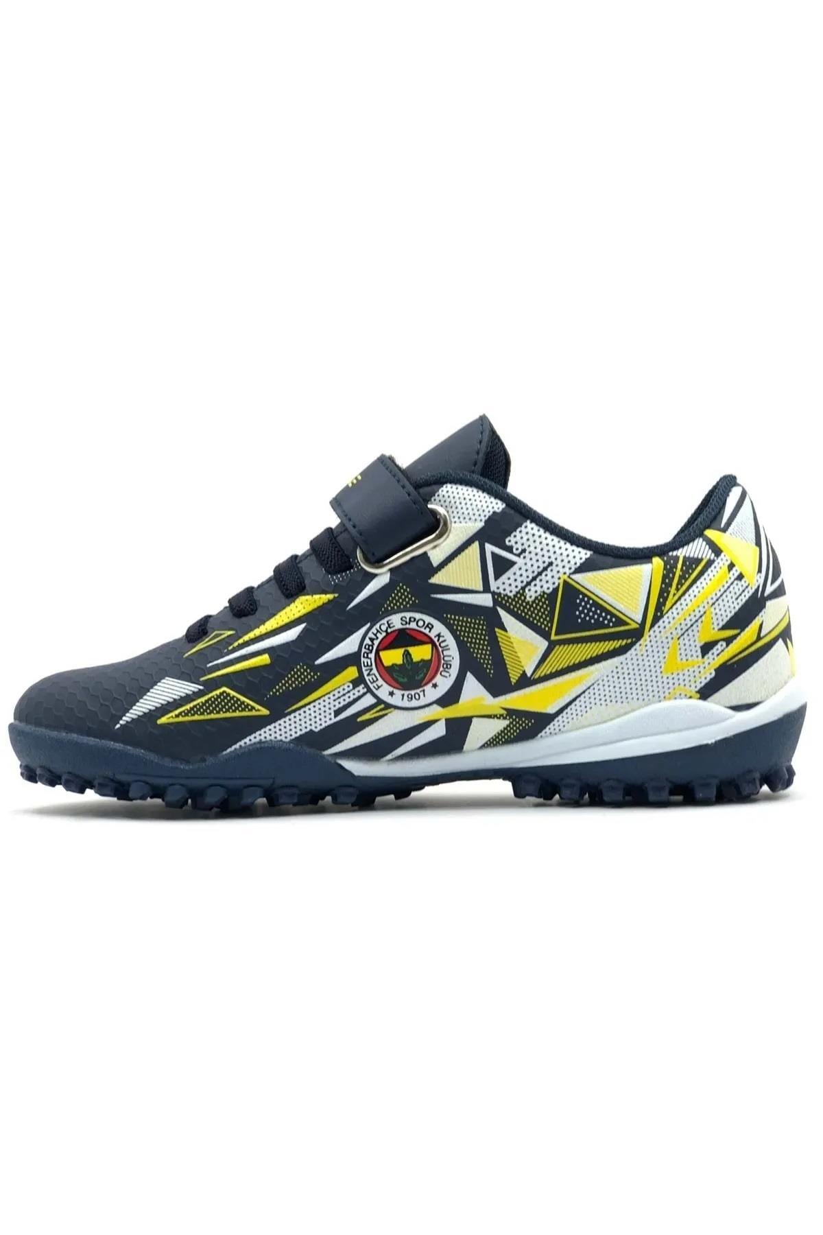 ESTES FB F 4 PR Erkek Çocuk Halı Saha Ayakkabısı / Beden : 39 / Cinsiyet : Erkek