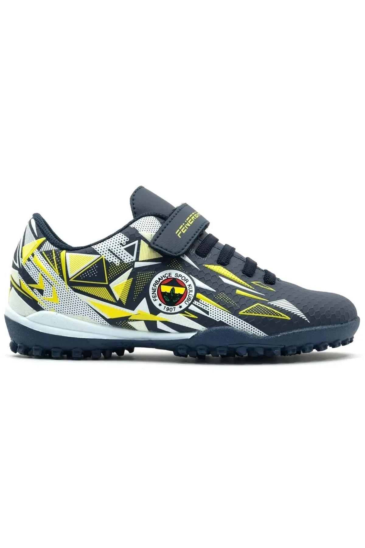 ESTES FB F 4 PR Erkek Çocuk Halı Saha Ayakkabısı / Beden : 39 / Cinsiyet : Erkek