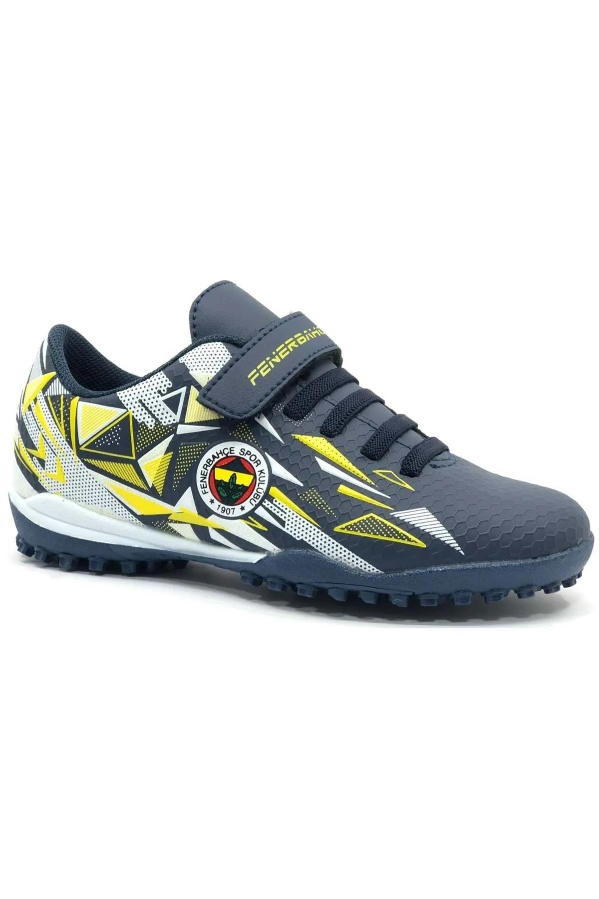 ESTES FB F 4 PR Erkek Çocuk Halı Saha Ayakkabısı / Beden : 39 / Cinsiyet : Erkek