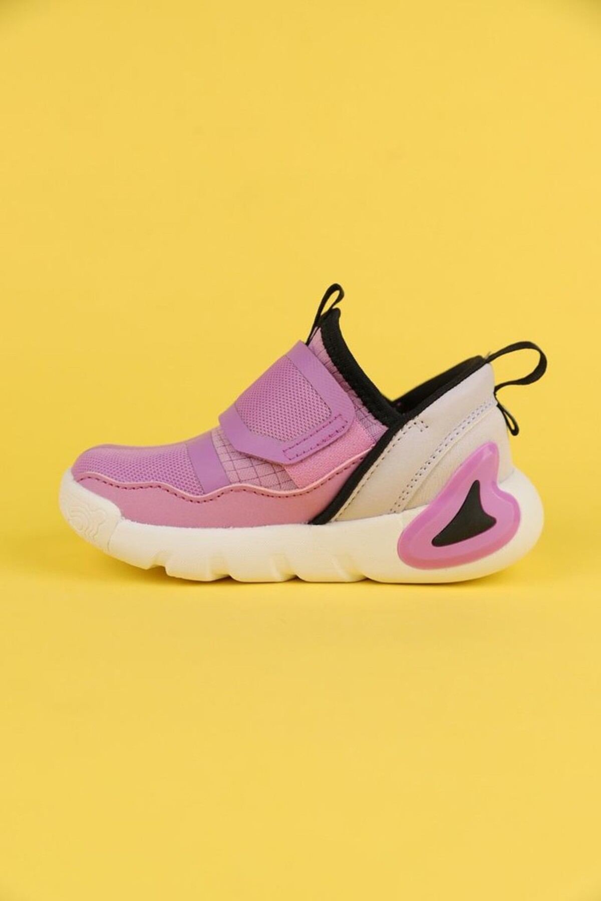 22-30 Numara Kız Çocuk Lila Renk Vicco Tess Spor Ayakkabı / Beden : 28 / Cinsiyet : Kadın / Kız