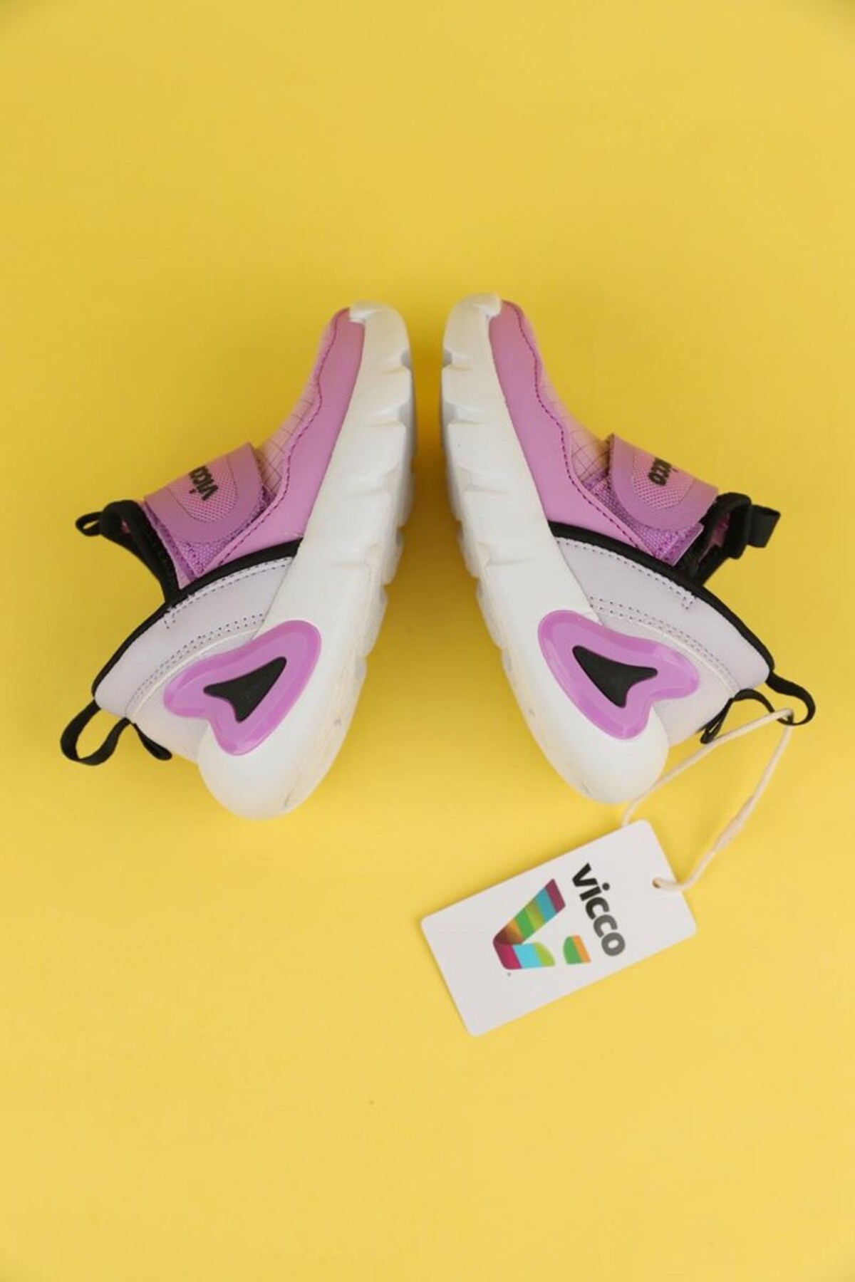 22-30 Numara Kız Çocuk Lila Renk Vicco Tess Spor Ayakkabı / Beden : 30 / Cinsiyet : Kadın / Kız