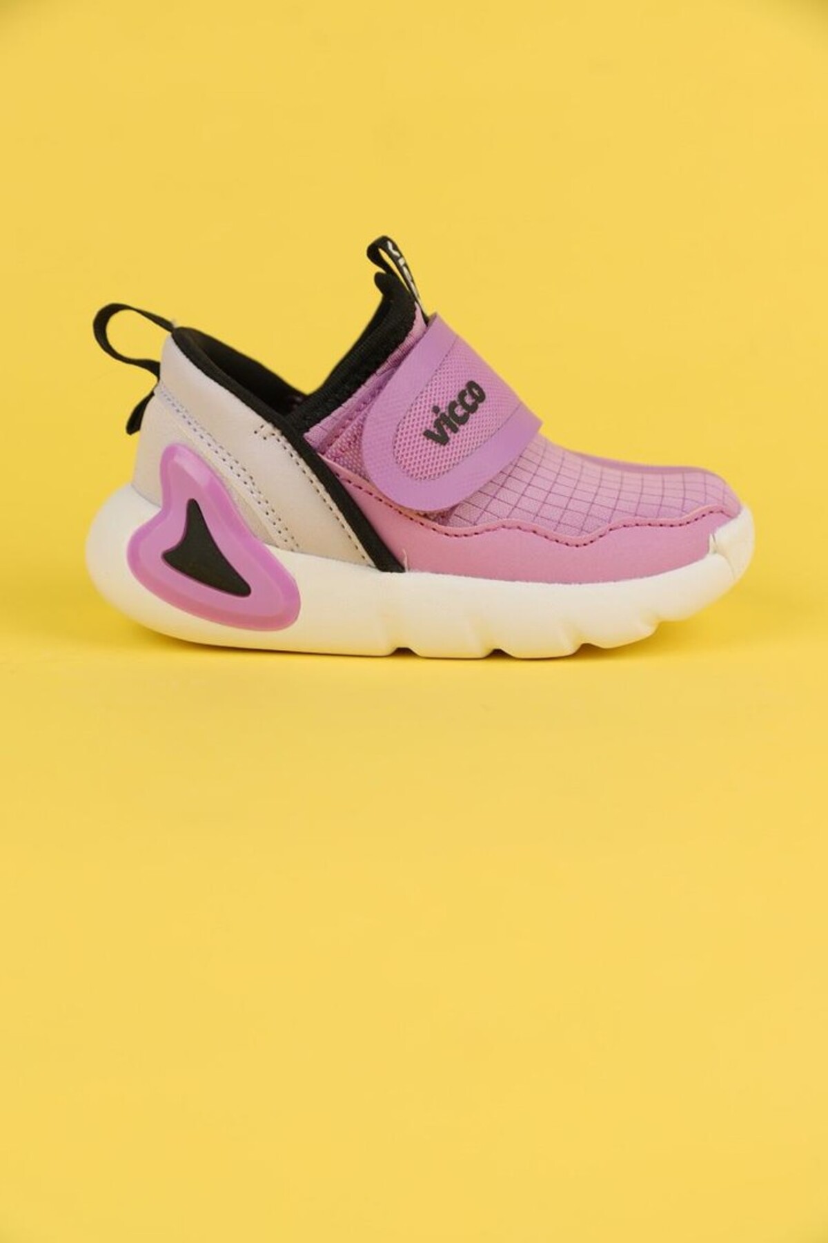 22-30 Numara Kız Çocuk Lila Renk Vicco Tess Spor Ayakkabı / Beden : 30 / Cinsiyet : Kadın / Kız