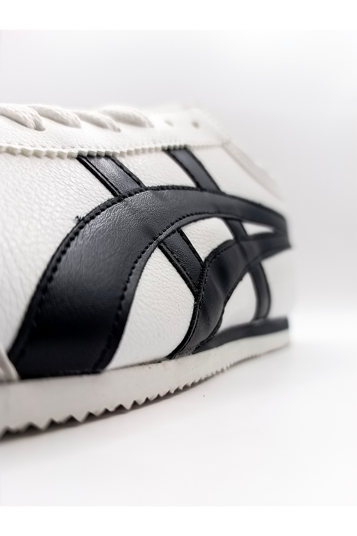 Günlük UNISEX Konforlu Rahat BEYAZ SİYAH SNEAKER AYAKKABI / Beden : 45 / Cinsiyet : Unisex