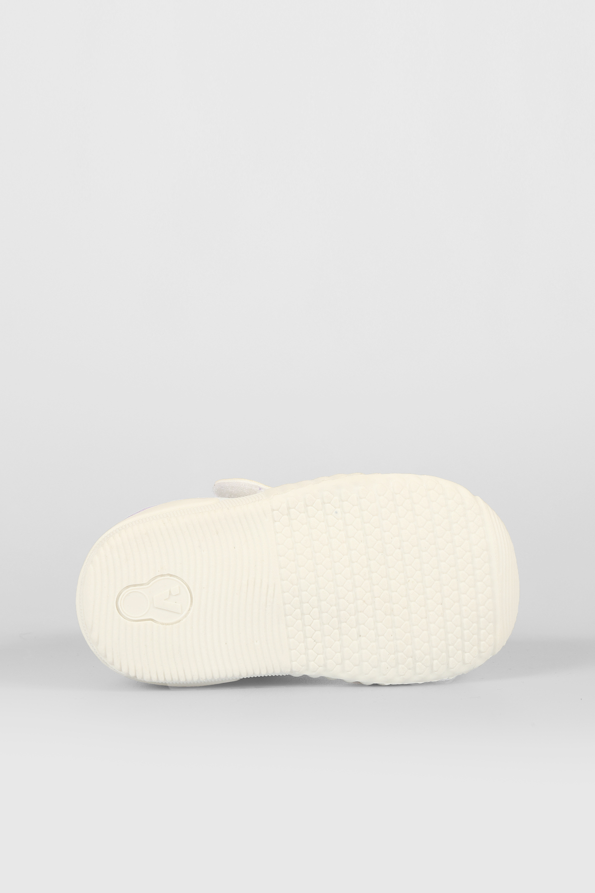 Loca Baskılı Kız Bebek Beyaz Günlük Ayakkabı / Beden : 25 / Cinsiyet : Kadın / Kız