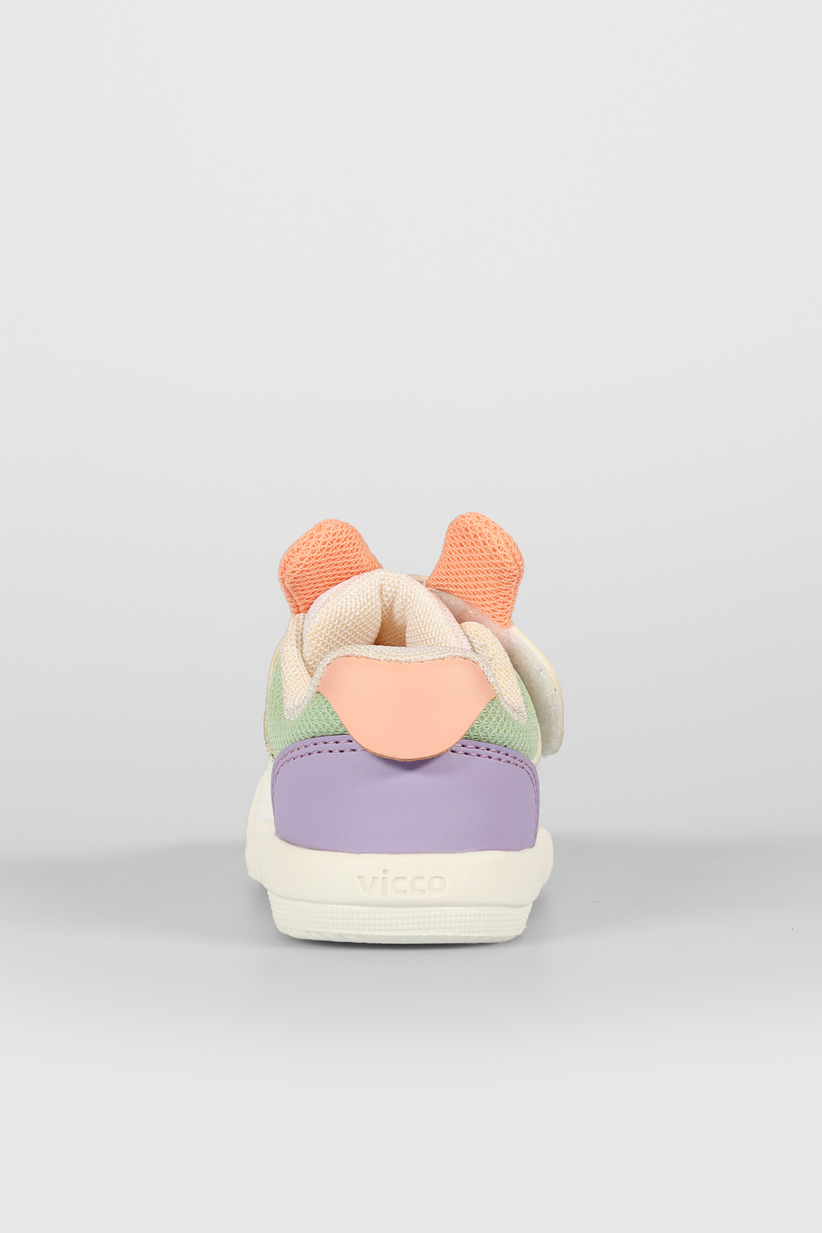 Loca Baskılı Kız Bebek Beyaz Günlük Ayakkabı / Beden : 23 / Cinsiyet : Kadın / Kız