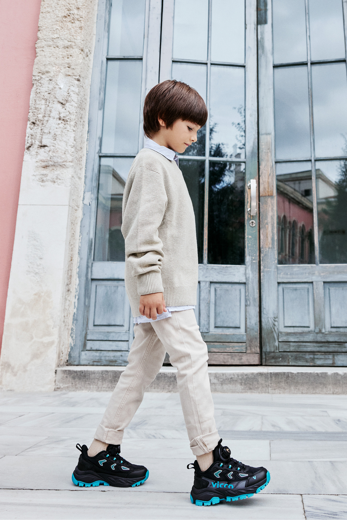 Bard Hafif Erkek Çocuk Siyah Outdoor / Beden : 33 / Cinsiyet : Erkek