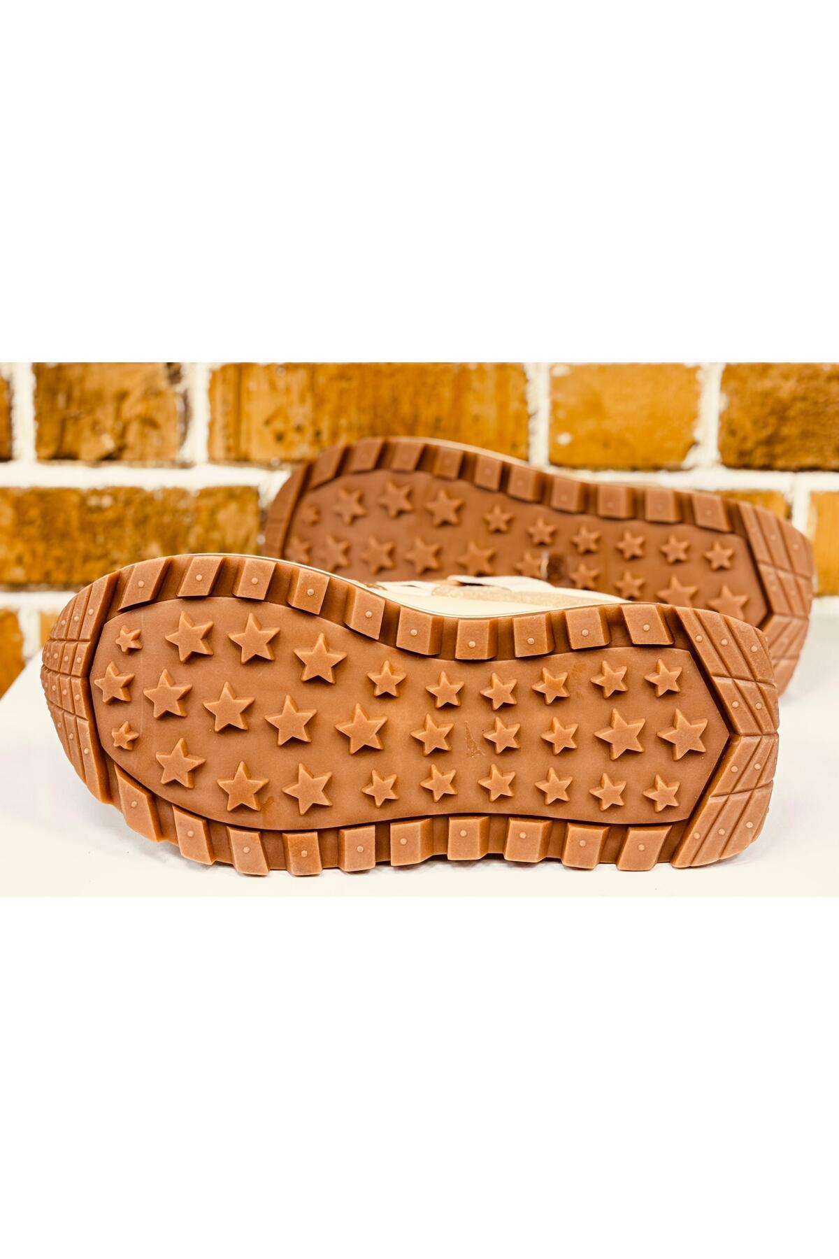 Kadın Sneaker Yüksek Taban Triko Tarz Spor Ayakkabı / Beden : 36 / Cinsiyet : Kadın / Kız