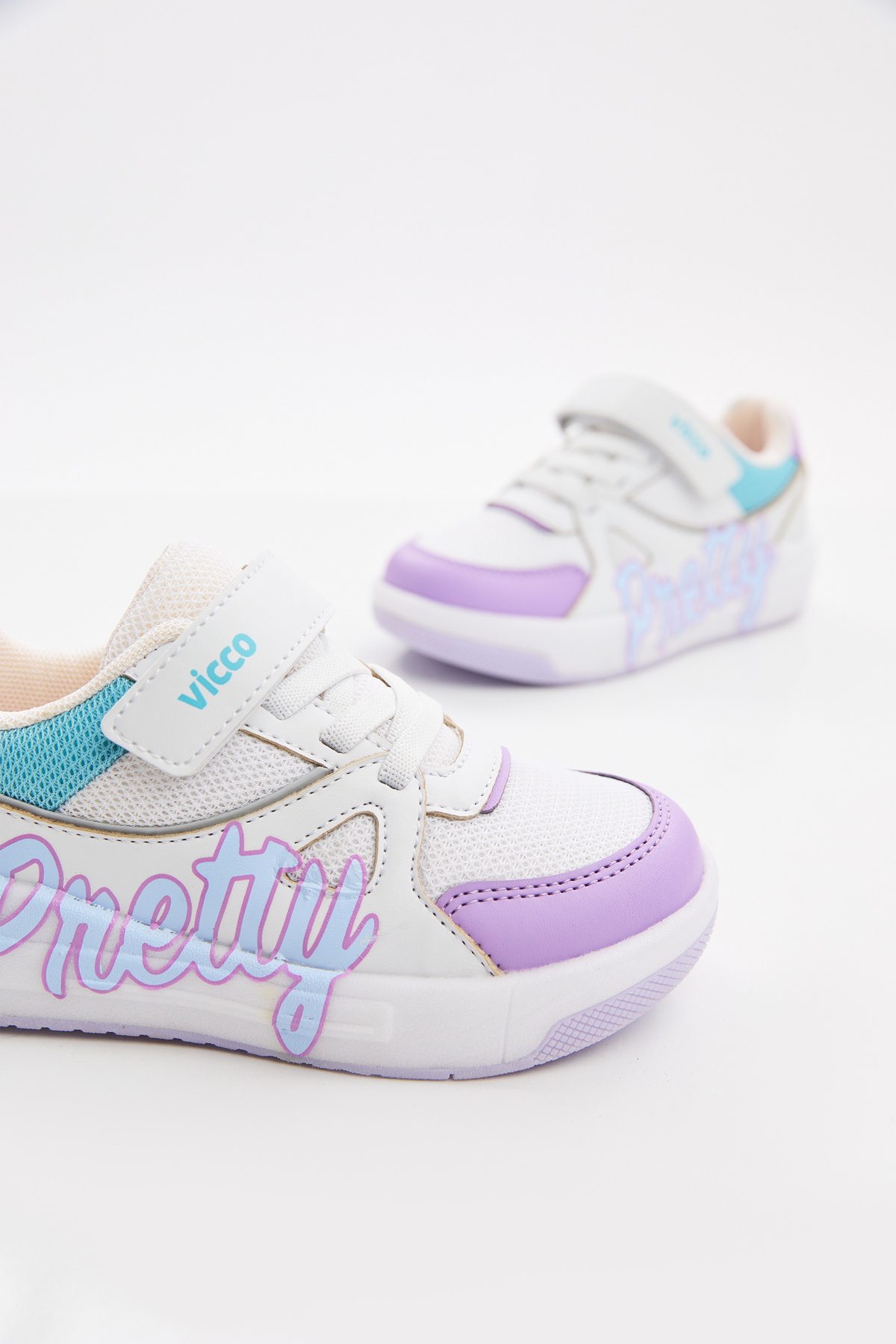 Pretty Işıklı Kız Okul Öncesi Beyaz Sneaker / Beden : 31 / Cinsiyet : Kadın / Kız