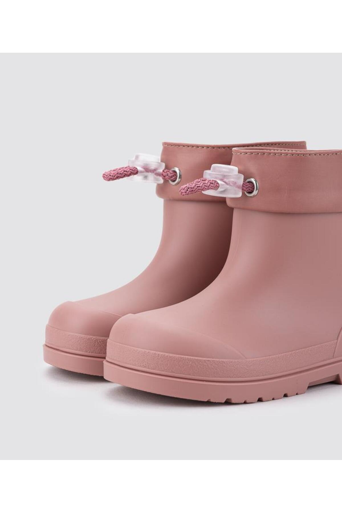 W10305-396 Mendi Rose Çocuk Bot / Beden : 27 / Cinsiyet : Erkek