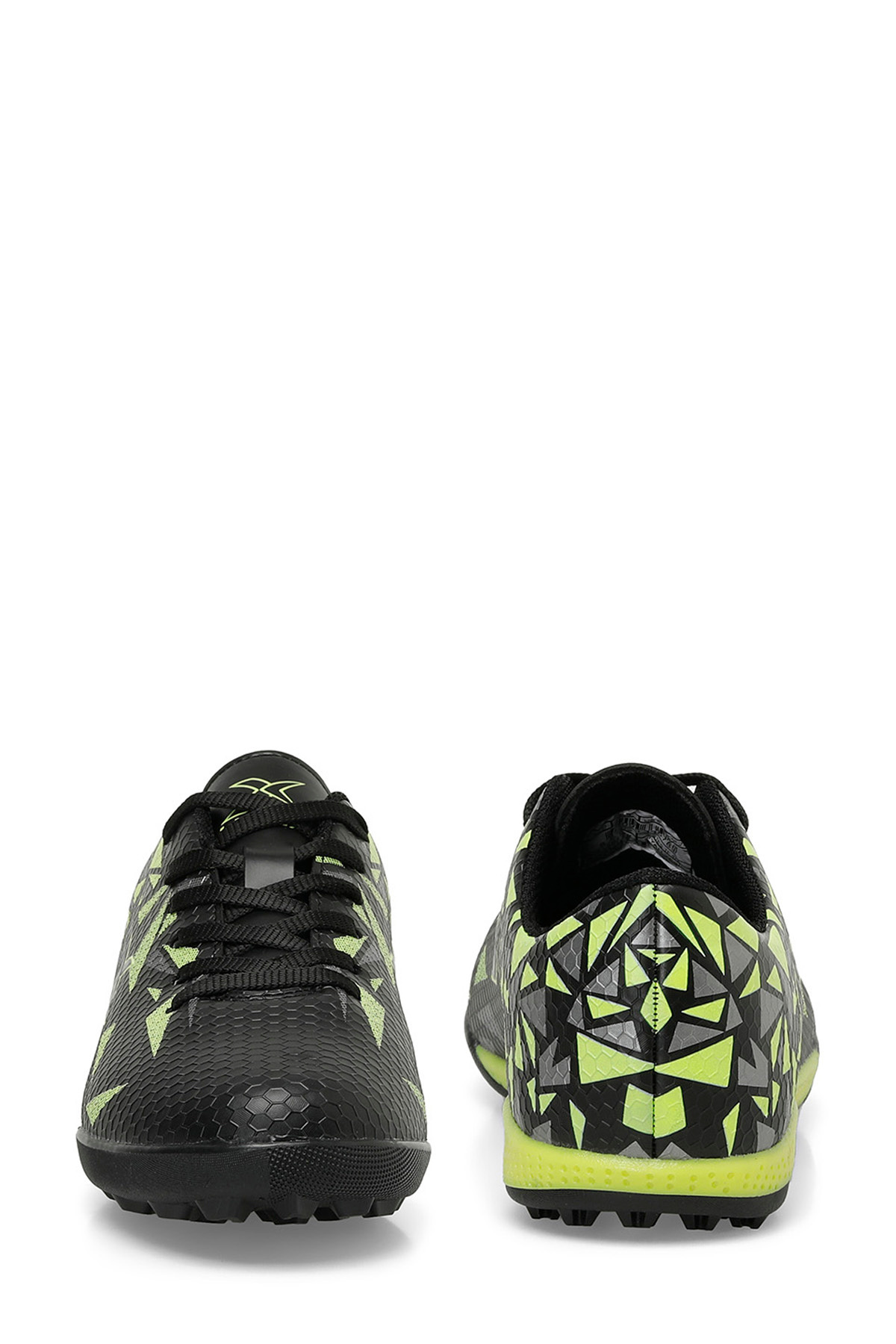 ESTES TF 4FX Siyah Unisex Halı Saha Ayakkabısı / Beden : 40 / Cinsiyet : Unisex