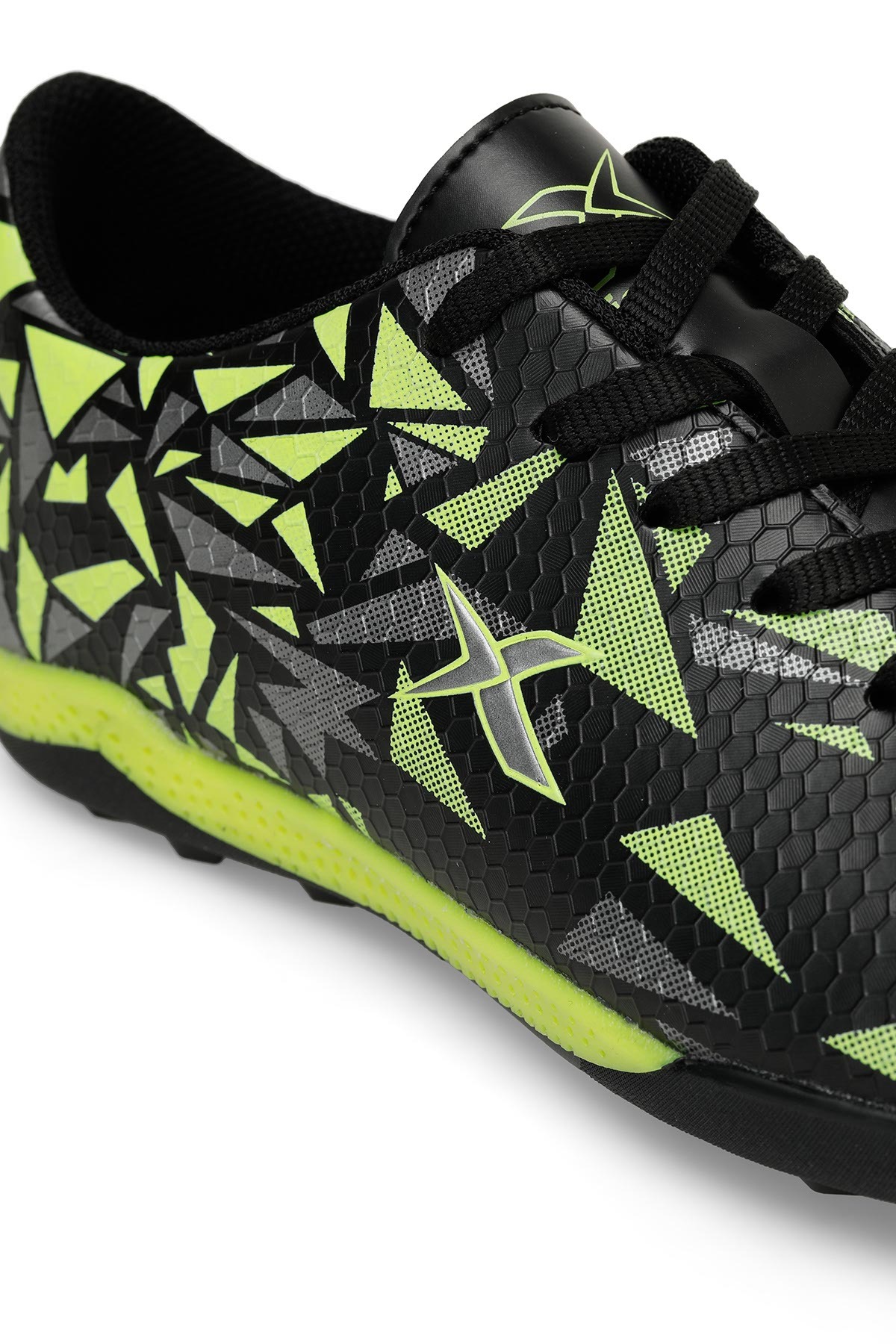 ESTES TF 4FX Siyah Unisex Halı Saha Ayakkabısı / Beden : 40 / Cinsiyet : Unisex