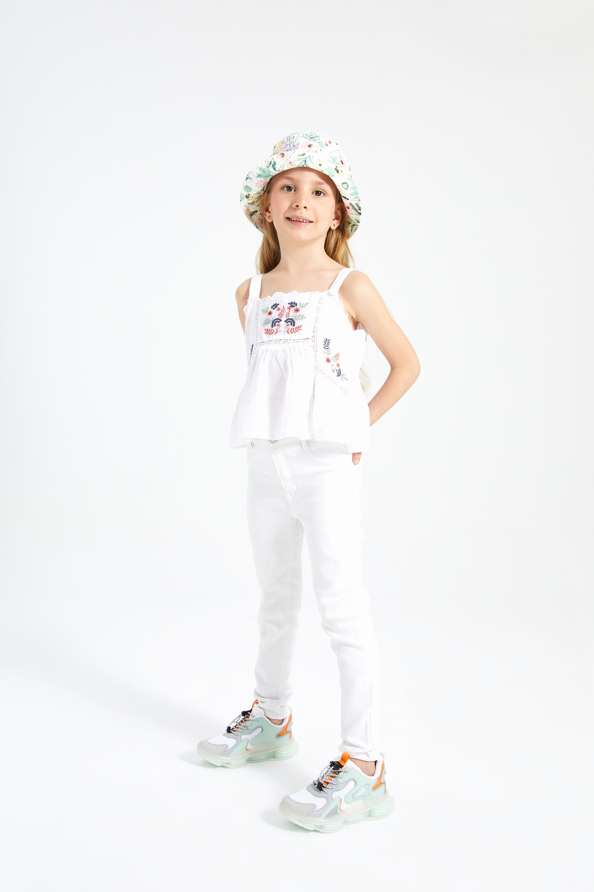 Mask Basic Unisex Çocuk Beyaz Spor Ayakkabı / Beden : 32 / Cinsiyet : Unisex