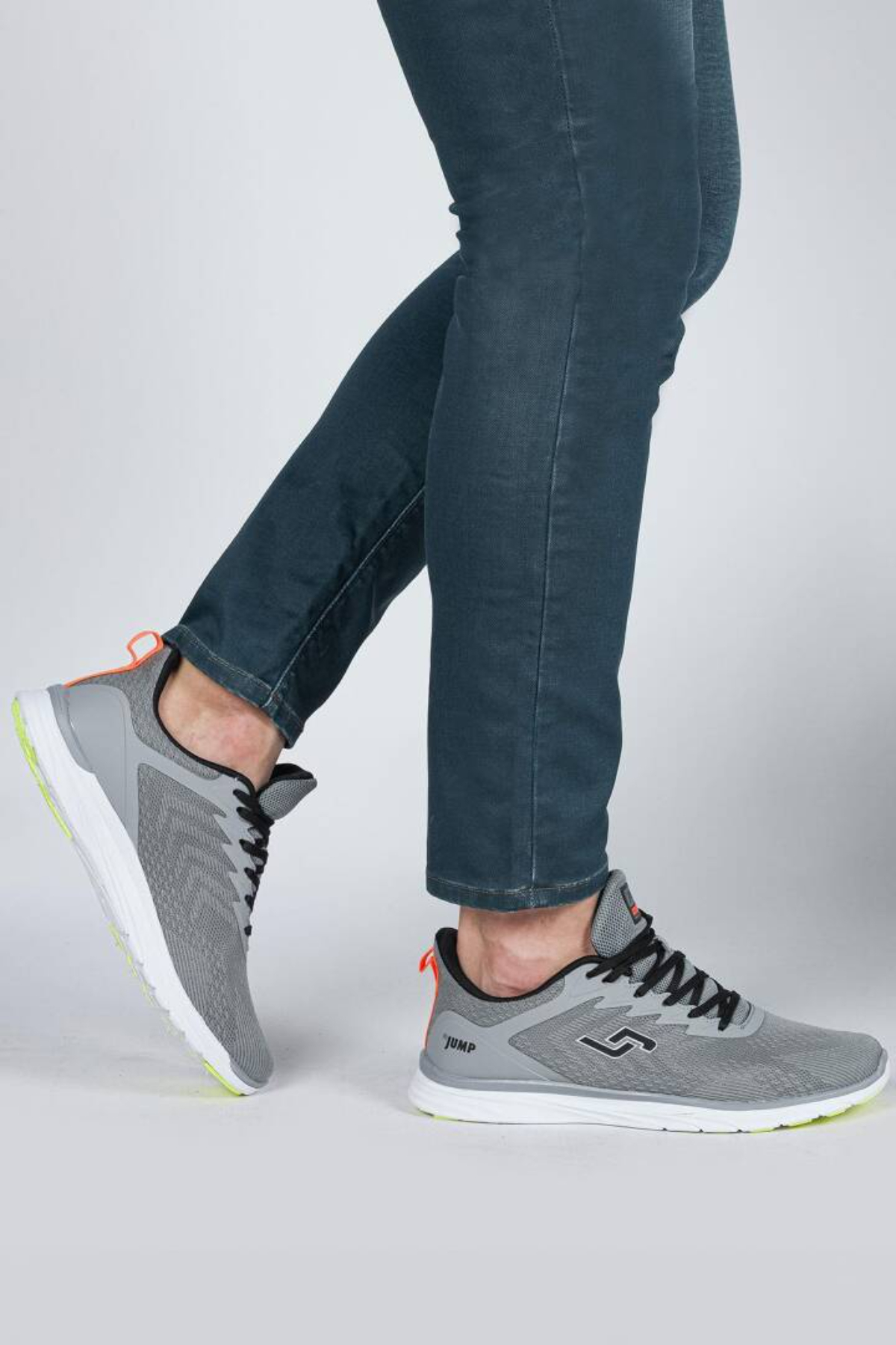 29585 Erkek Yürüyüş Ayakkabısı Gri / Beden : 41 / Cinsiyet : Erkek