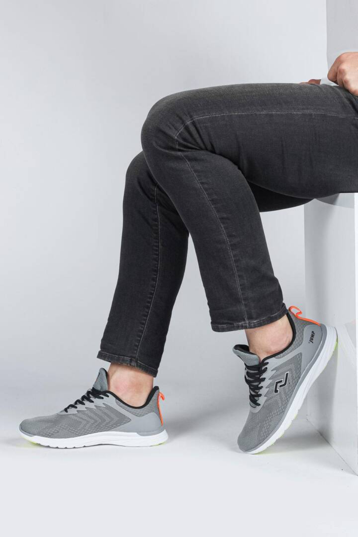 29585 Erkek Yürüyüş Ayakkabısı Gri / Beden : 41 / Cinsiyet : Erkek