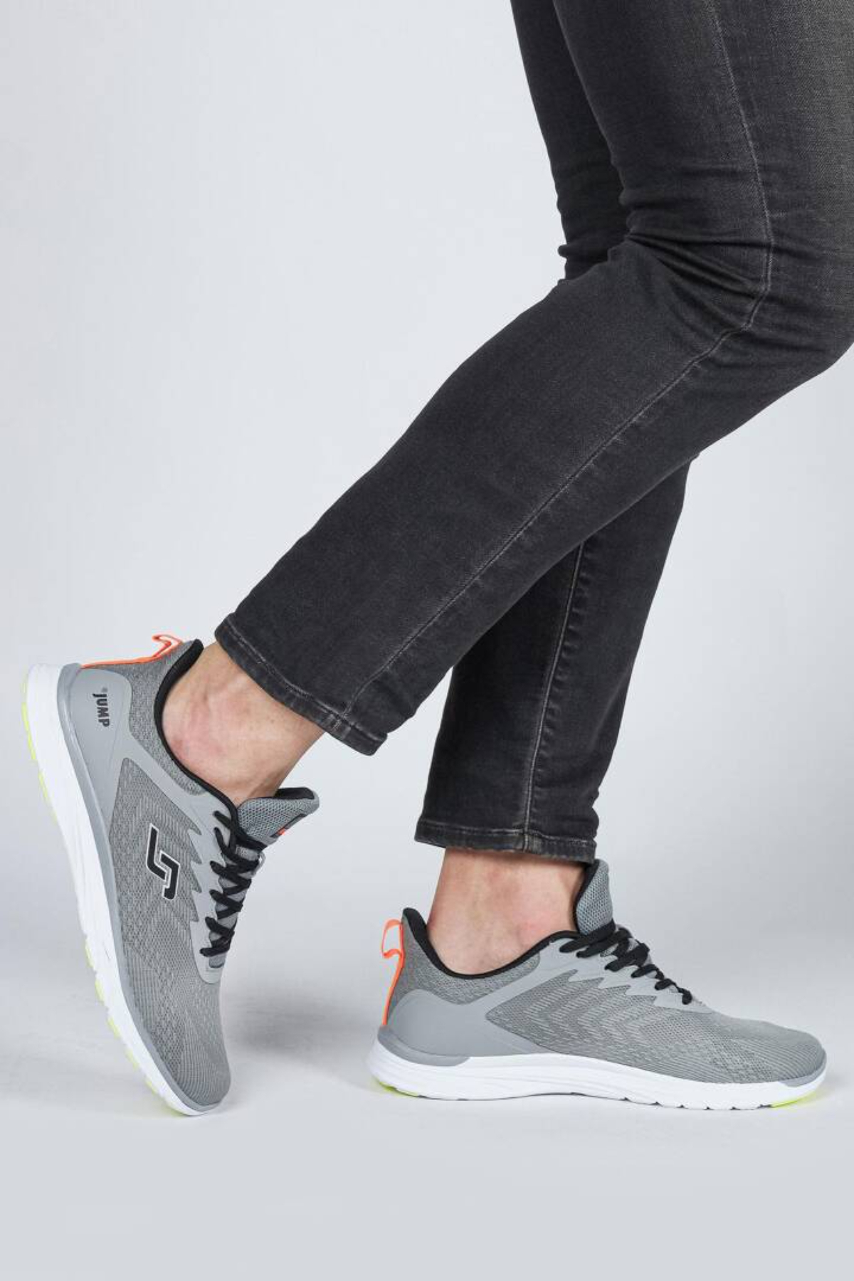 29585 Erkek Yürüyüş Ayakkabısı Gri / Beden : 41 / Cinsiyet : Erkek