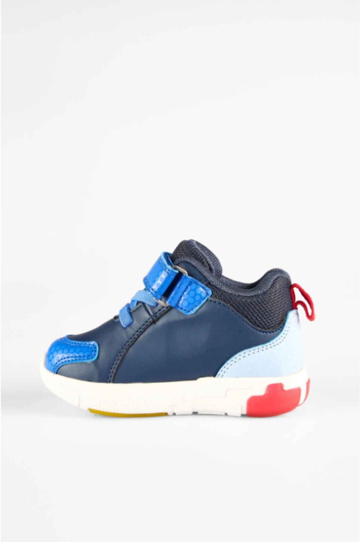 Rocky Erkek Çocuk Işıklı Boyunlu Spor Ayakkabı 946.25K.411 / Beden : 28 / Cinsiyet : Erkek