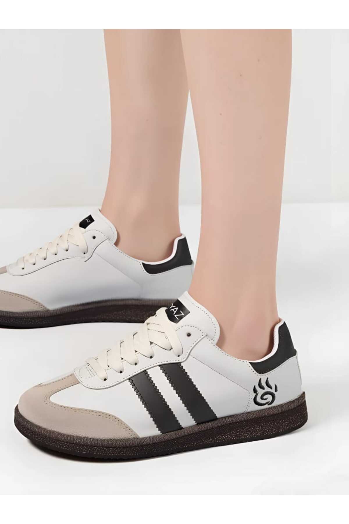 Unisex Yanı Şeritli Bağcıklı Yürüyüş Spor Ayakkabı / Beden : 36 / Cinsiyet : Unisex