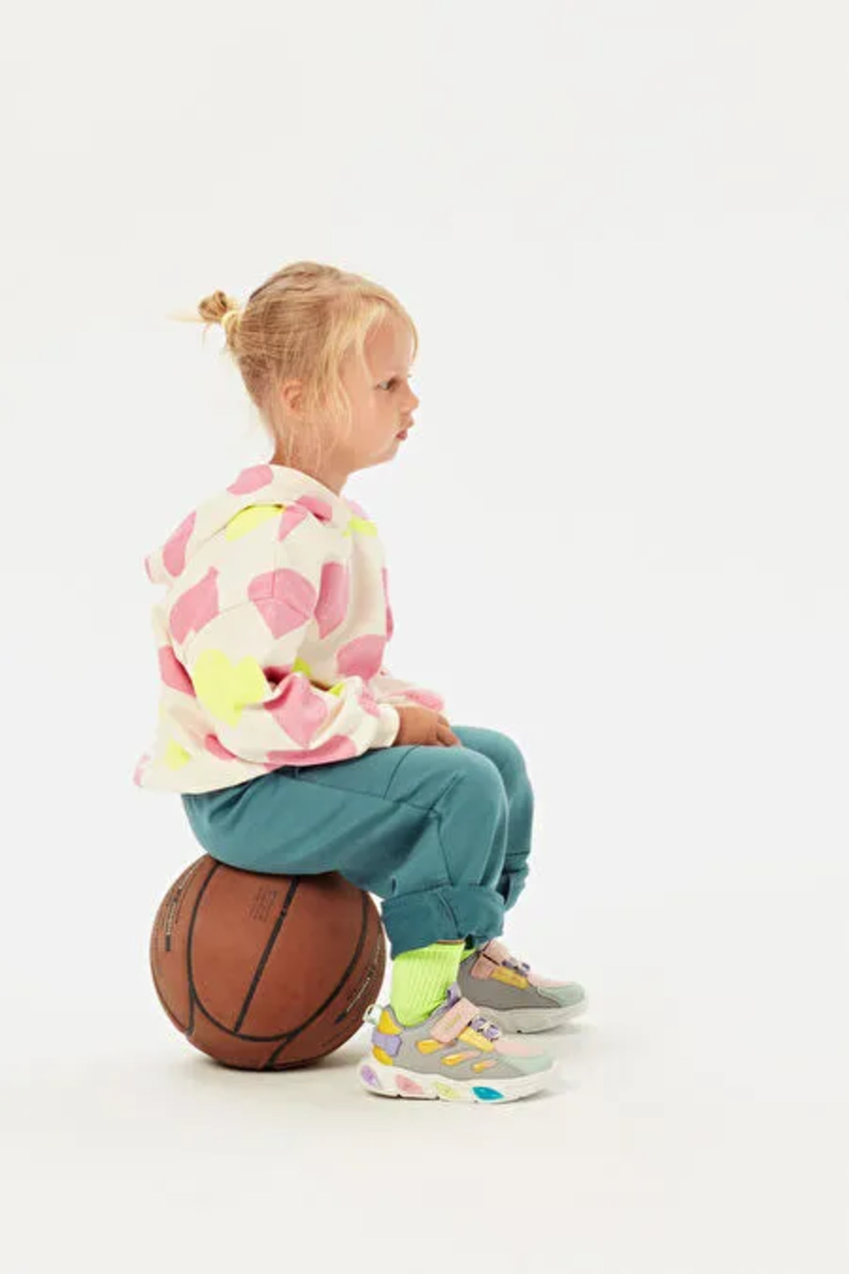 Lamb Işıklı Ortopedik Çocuk Spor Ayakkabı PUDRA / Beden : 25 / Cinsiyet : Unisex