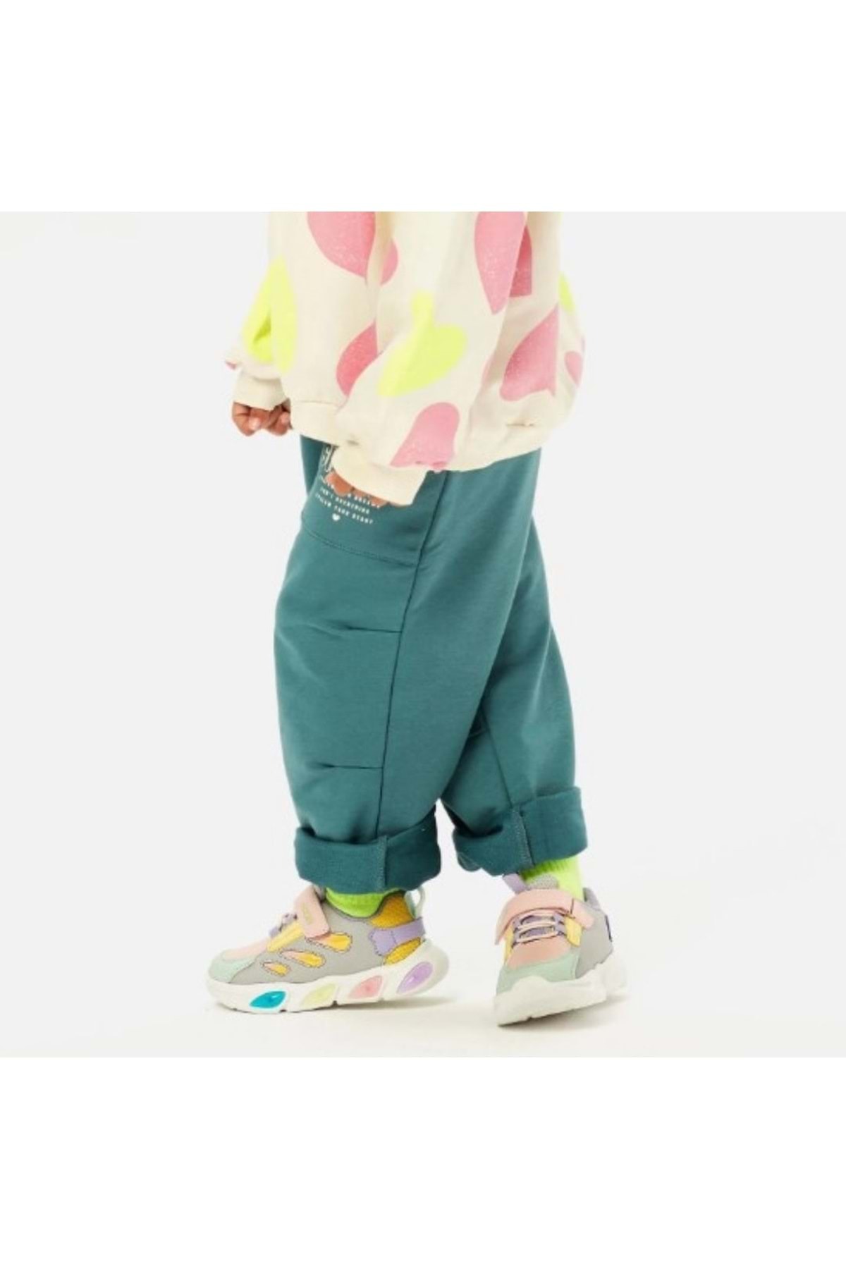 Lamb Işıklı Ortopedik Çocuk Spor Ayakkabı PUDRA / Beden : 24 / Cinsiyet : Unisex