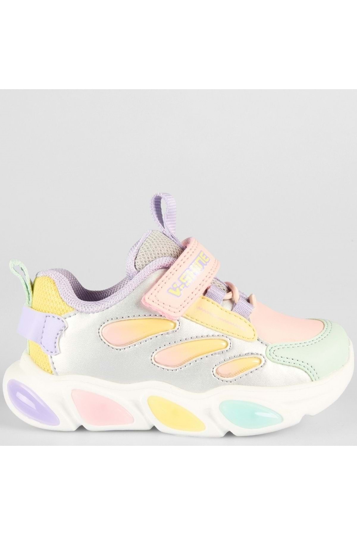 Lamb Işıklı Ortopedik Çocuk Spor Ayakkabı PUDRA / Beden : 23 / Cinsiyet : Unisex