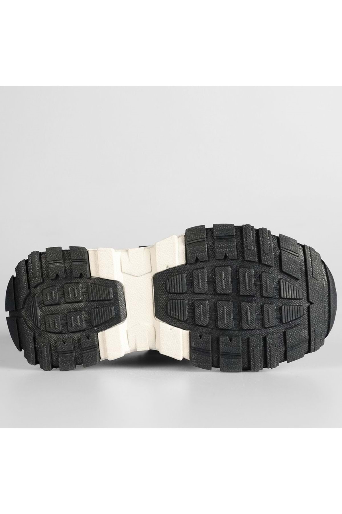 Tura Ortopedik Kauçuk Taban Ortopedik Çocuk Bot SİYAH / Beden : 29 / Cinsiyet : Unisex