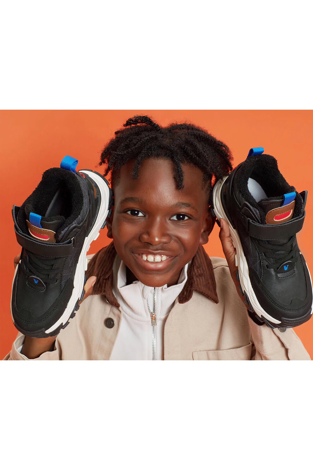 Tura Çocuk Outdoor Botu 946.P25K.437-02 Siyah / Beden : 27 / Cinsiyet : Unisex