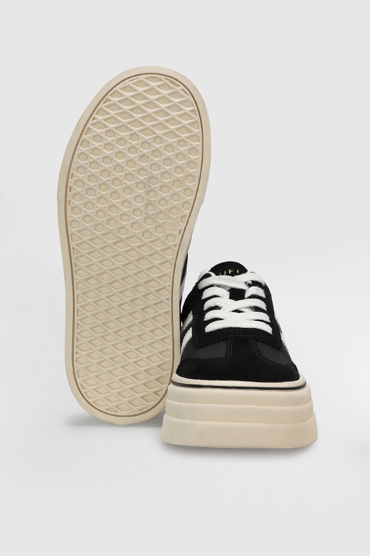 121230025 ANGELA Kadın Sneaker Ayakkabısı Siyah Beyaz / Beden : 37 / Cinsiyet : Kadın / Kız