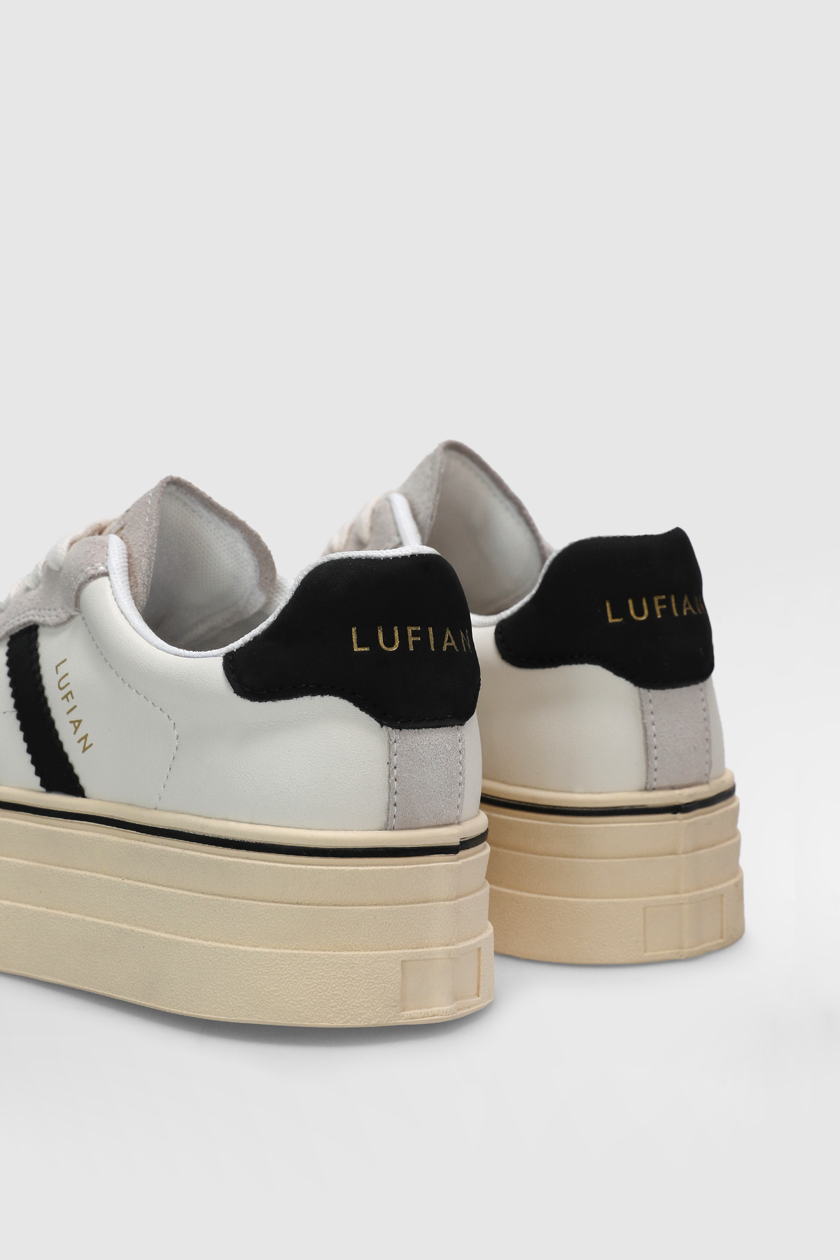 Angela Kadın Sneaker Ayakkabı Beyaz / Beden : 40 / Cinsiyet : Kadın / Kız