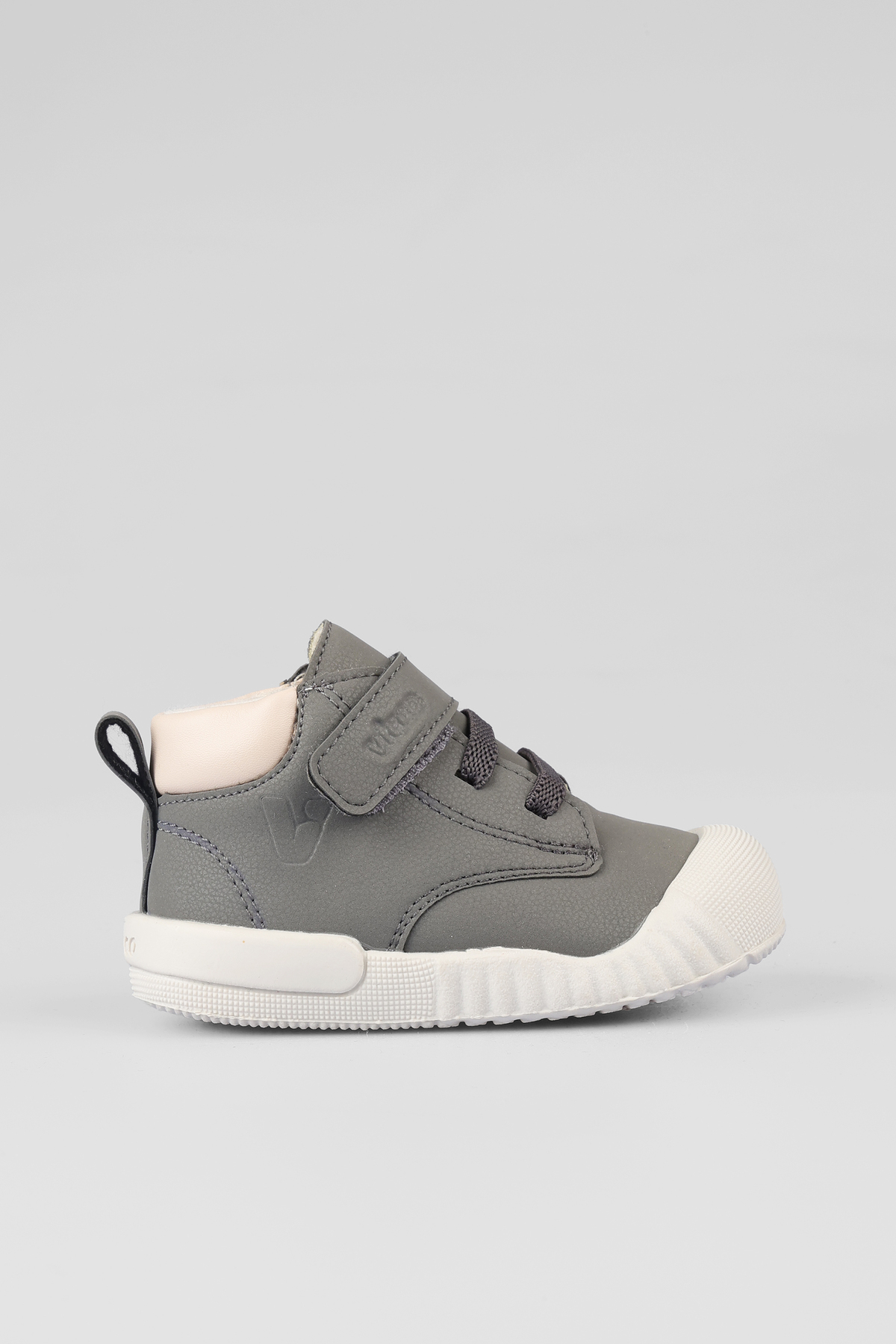 Paw II Basic Erkek Bebek Füme Bot / Beden : 24 / Cinsiyet : Erkek