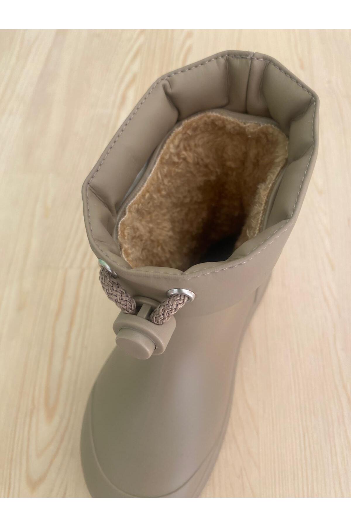 CC335 Kürklü Mendi Borreguito Elmwood Bej / Beden : 28 / Cinsiyet : Unisex