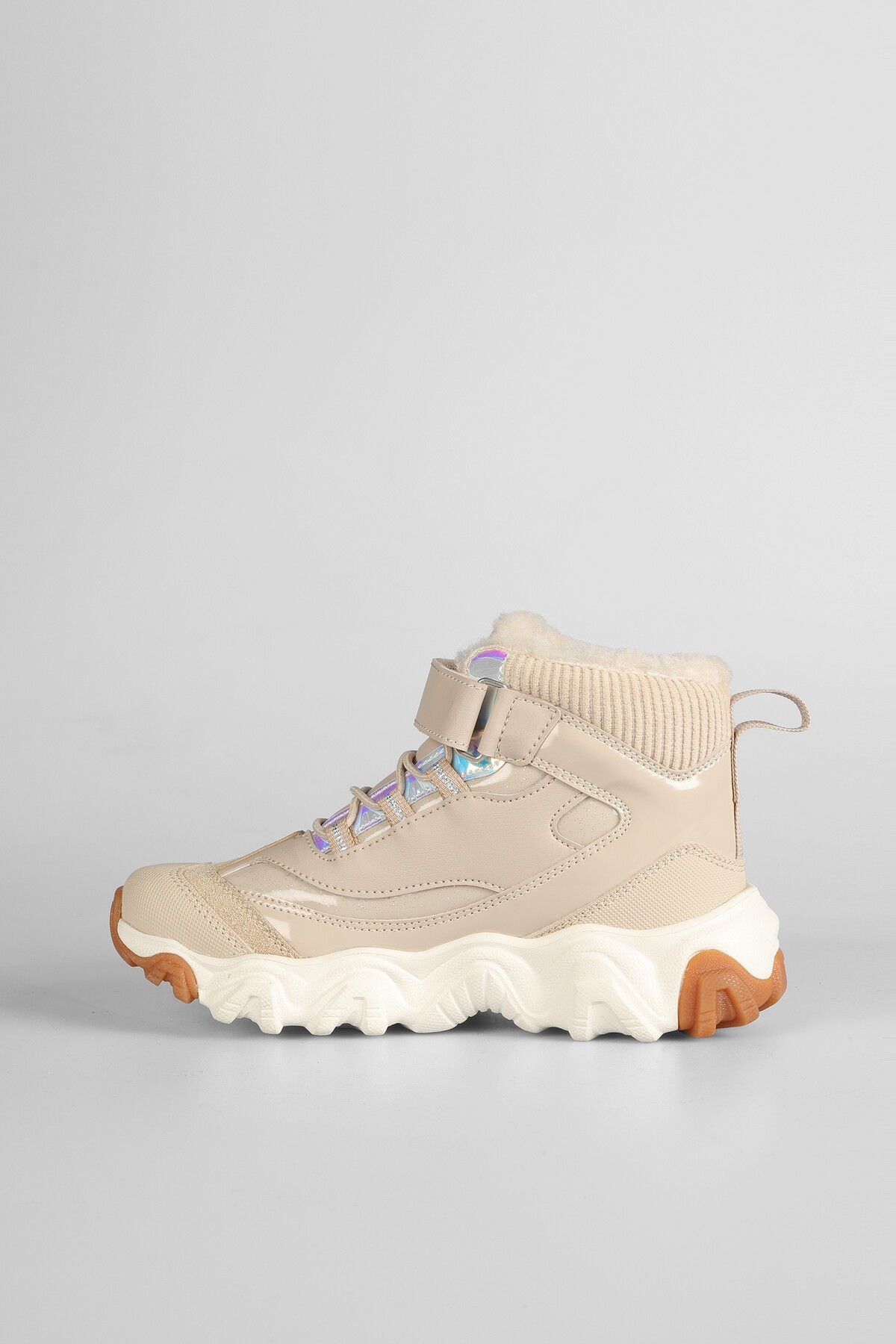 Radus Kız Çocuk Outdoor Günlük Bot (26-35) 24k 946.423 Fk Bej / Beden : 34 / Cinsiyet : Kadın / Kız