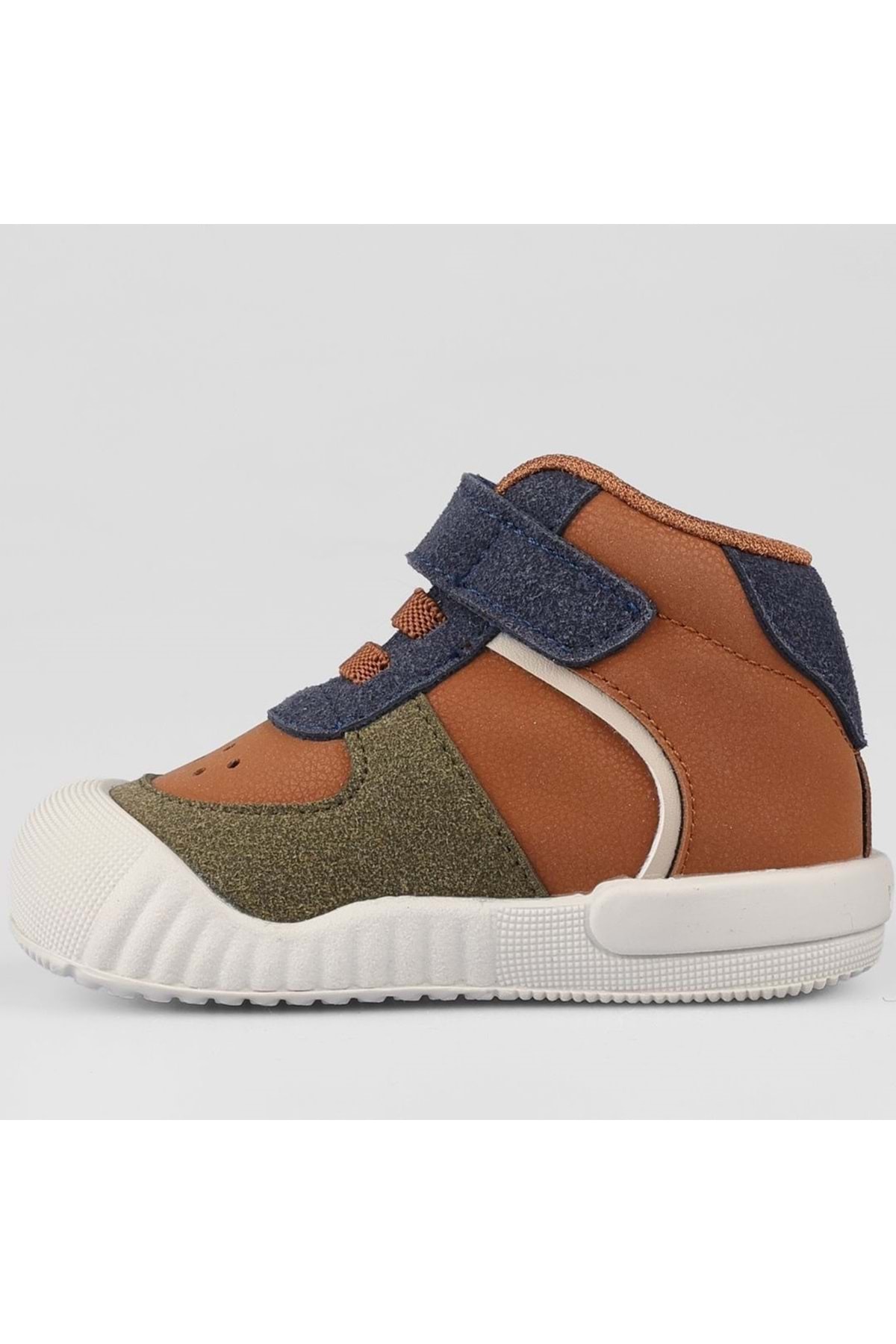 Solı II Ortopedik Çocuk Bot KAHVERENGİ / Beden : 24 / Cinsiyet : Unisex