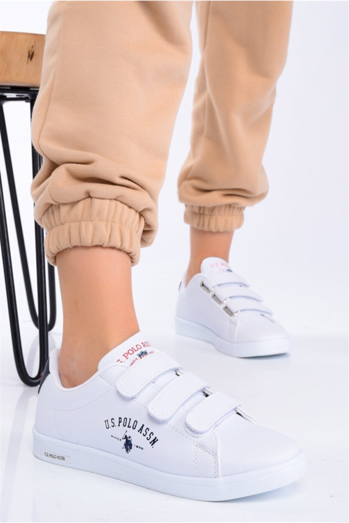 Singer Cırt Bantlı Beyaz Kadın Spor Ayakkabı V12 / Beden : 38 / Cinsiyet : Kadın / Kız