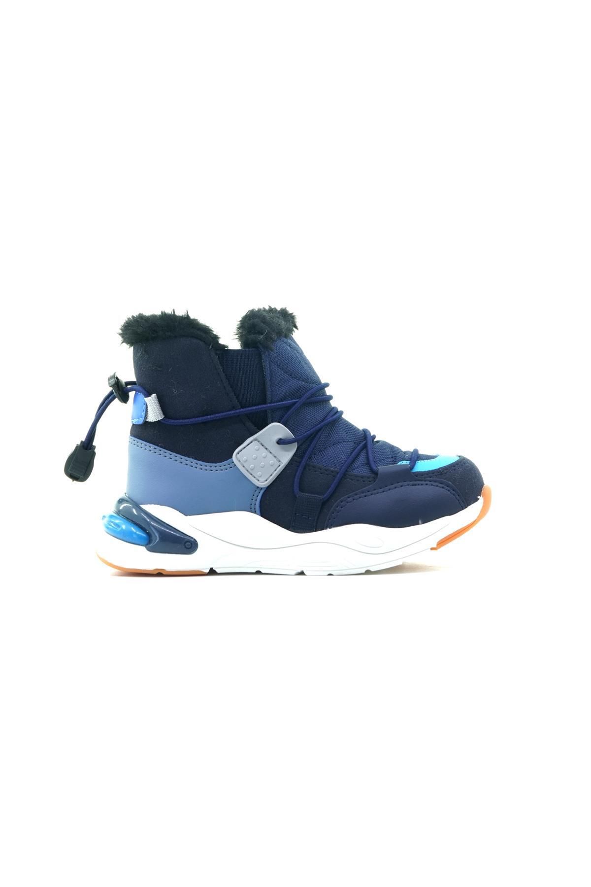 VİCCO PABLO ERKEK ÇOCUK KAR BOTU (26-35) 21K 943.368 PE / Beden : 29 / Cinsiyet : Erkek