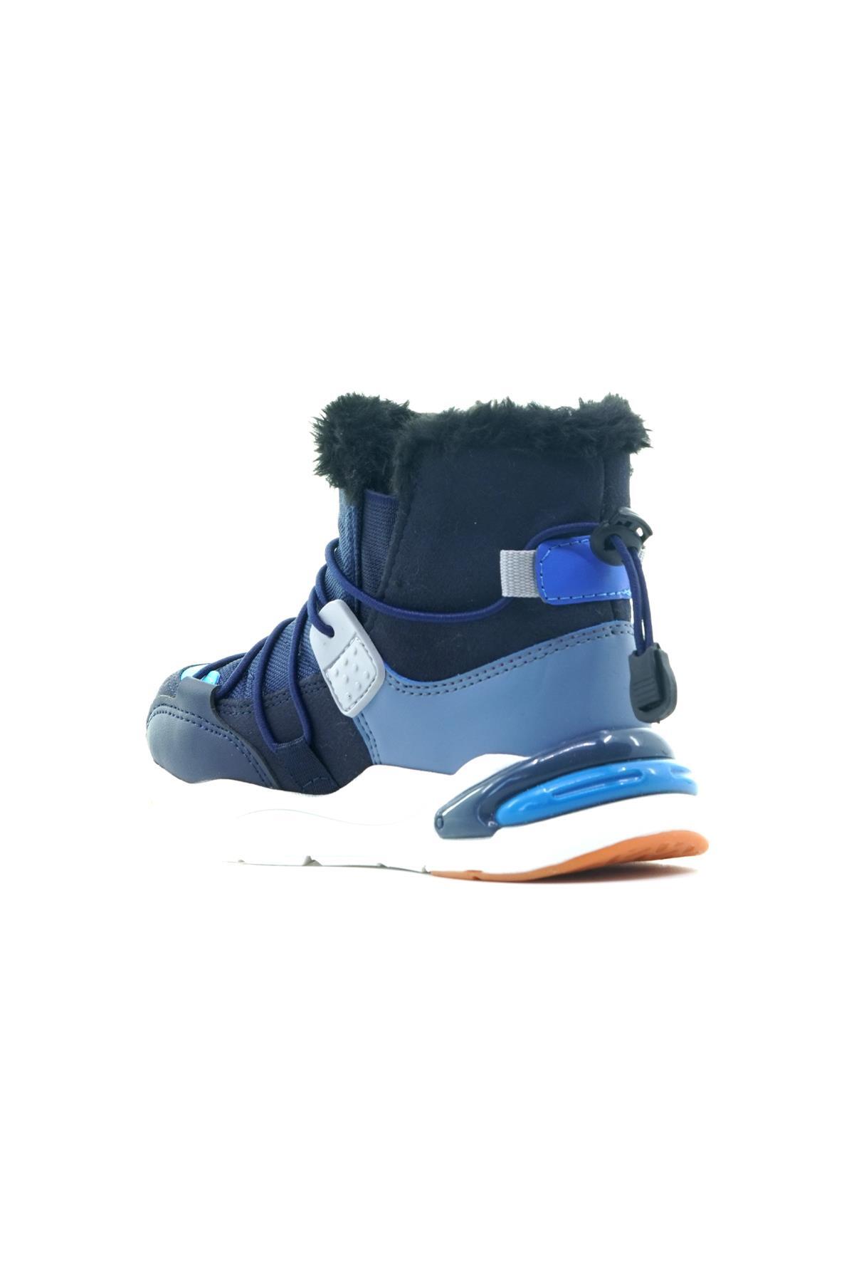 VİCCO PABLO ERKEK ÇOCUK KAR BOTU (26-35) 21K 943.368 PE / Beden : 29 / Cinsiyet : Erkek